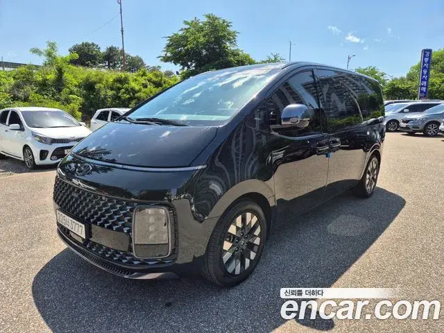 Hyundai Staria 4WD Lounge 7-Seater Inspiration 2023