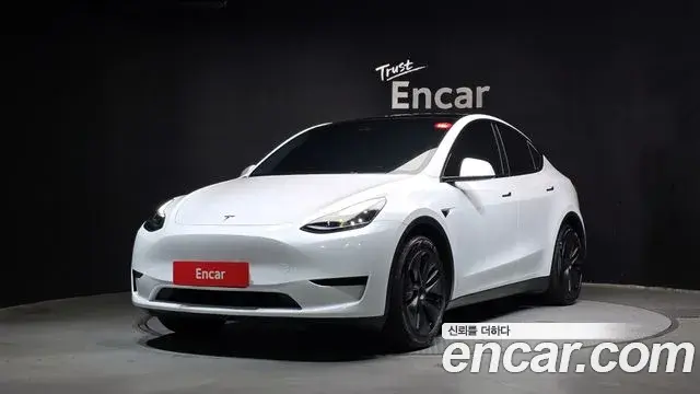 Tesla Model Y RWD 2024