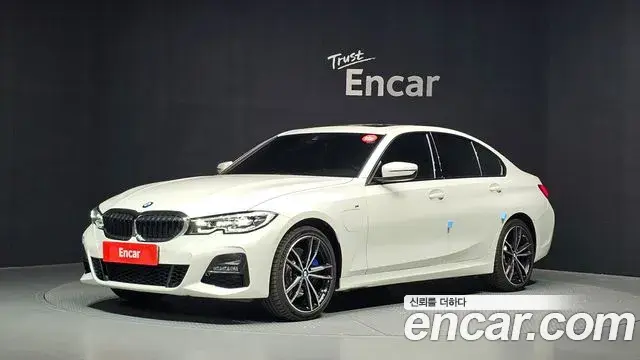 BMW 3-Series 330e M Sport 2021