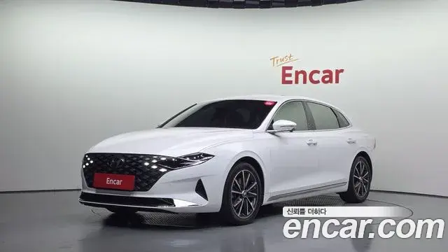 Hyundai Grandeur 2.5 Le Blanc 2021