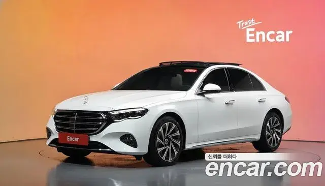 Mercedes-Benz E-Class E300 4MATIC Exclusive 2024