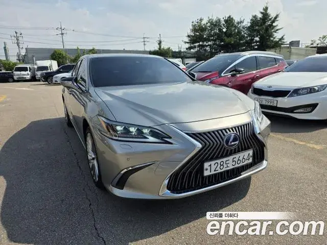 Lexus ES Executive 2020