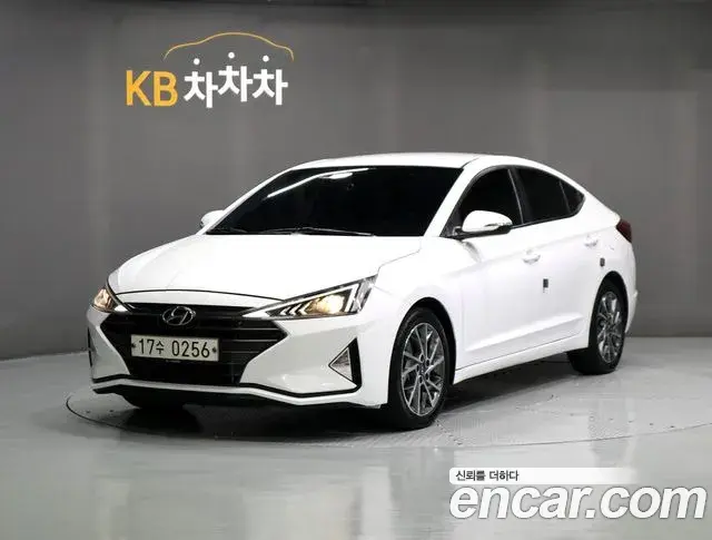Hyundai AVANTE 1.6 Style 2019