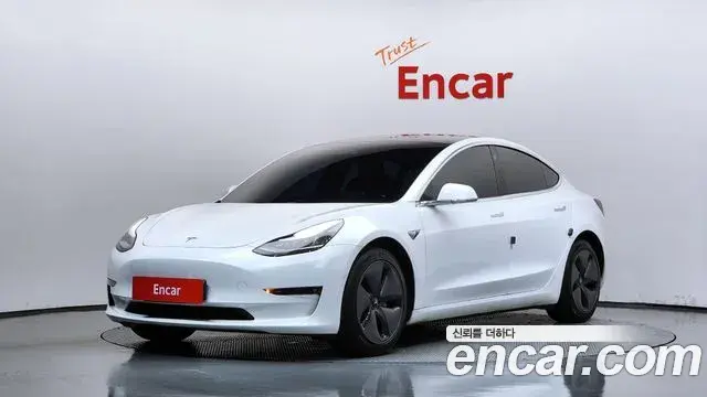 Tesla Model 3 Standard Range Plue RWD 2020