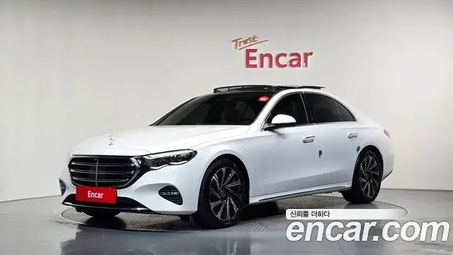 Mercedes-Benz E-Class E300 4MATIC Exclusive 2024