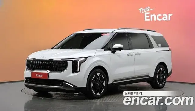 Kia Carnival HEV 9seater Signature 2024