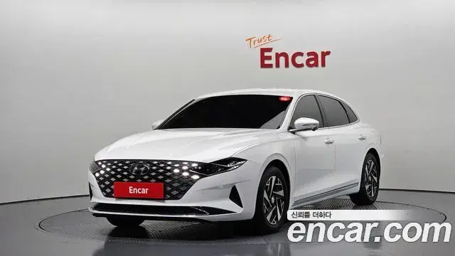 Hyundai Grandeur Le Blanc 2021