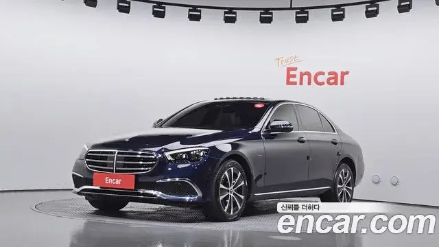 Mercedes-Benz E-Class E300e 4MATIC Exclusive 2021