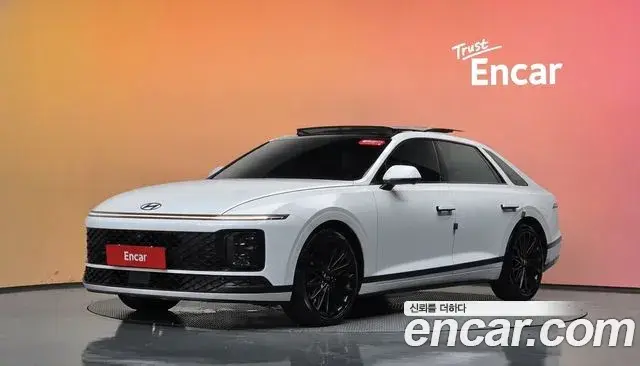 Hyundai Grandeur Calligraphy 2024