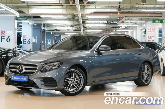 Mercedes-Benz E-Class E300 4MATIC AMG Line 2020