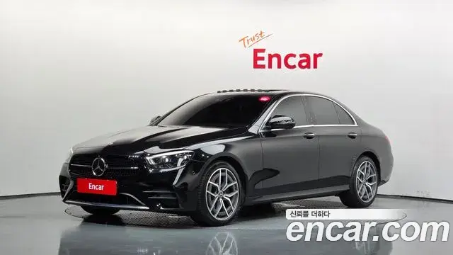 Mercedes-Benz E-Class E220d 4MATIC AMG Line 2022