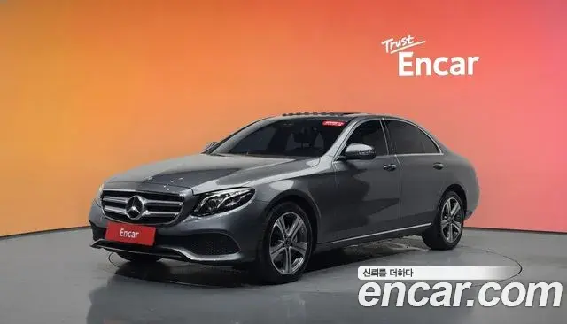 Mercedes-Benz E-Class E220d Avantgarde 2020