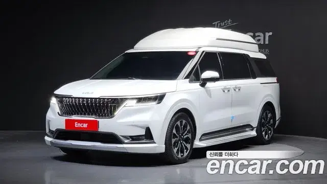 Kia Carnival Gasoline 9-Seater Hi-Limousine Signature 2022