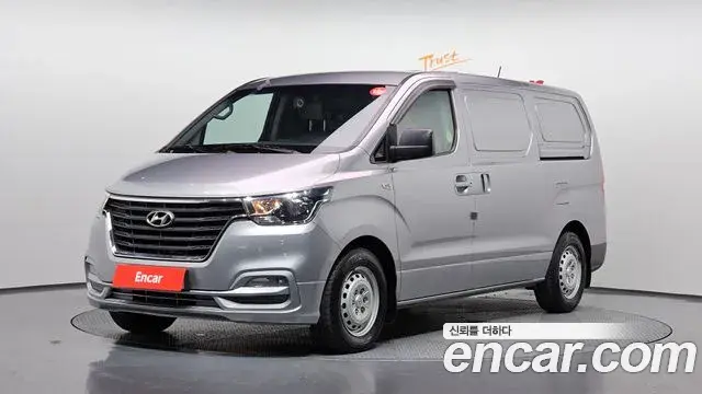 Hyundai Starex Van 3-Seater Style 2019
