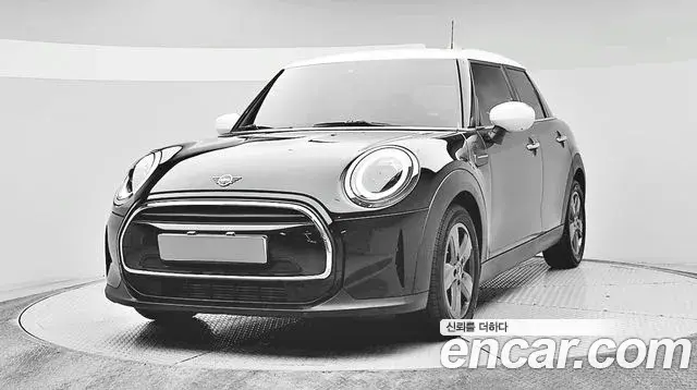 Mini Cooper 5Door Classic Third Generation 2023