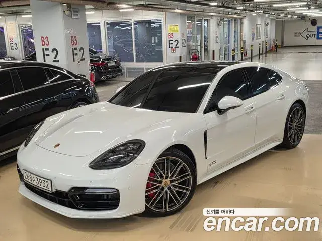 Porsche Panamera 4.0 GTS 2020