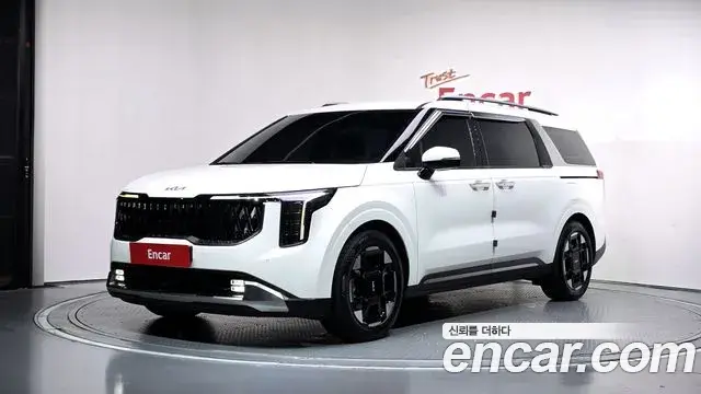 Kia Carnival Gasoline 9-Seater Signature 2024