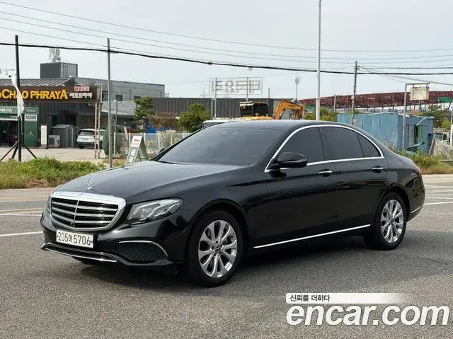 Mercedes-Benz E-Class E300 4MATIC Exclusive 2019