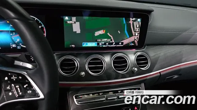 Mercedes-Benz E-Class E250 AMG Line 2023 — фото 14
