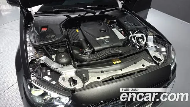 Mercedes-Benz E-Class E250 AMG Line 2023 — фото 6