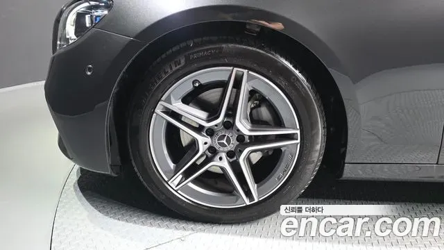 Mercedes-Benz E-Class E250 AMG Line 2023 — фото 5