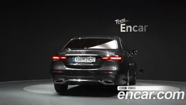 Mercedes-Benz E-Class E250 AMG Line 2023 — фото 4