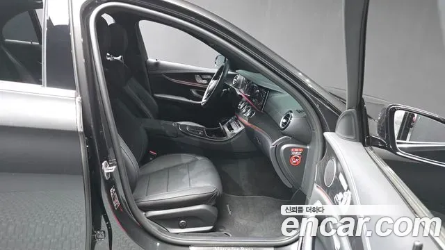 Mercedes-Benz E-Class E250 AMG Line 2023 — фото 11