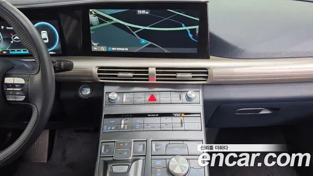 Hyundai Nexo Premium 2023 — фото 14