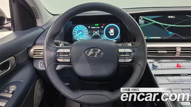 Hyundai Nexo Premium 2023 — фото 13