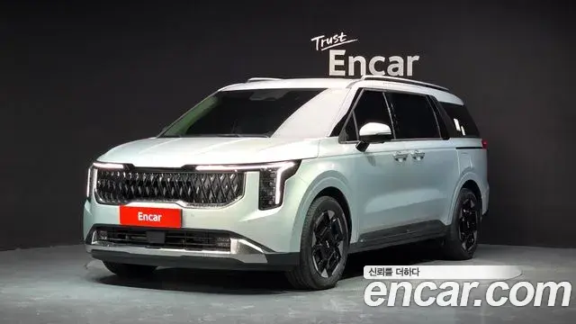 Kia Carnival HEV 7seater Signature 2024