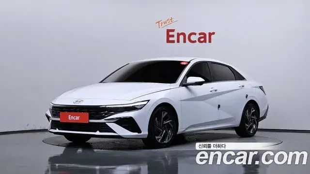 Hyundai AVANTE 1.6 Inspiration 2024
