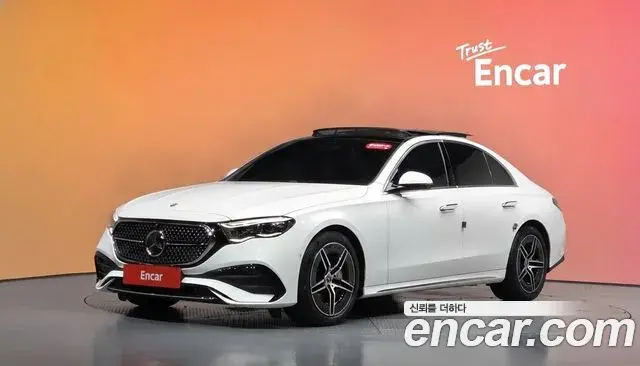 Mercedes-Benz E-Class E300 4MATIC AMG Line 2025