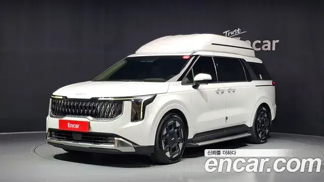Kia Carnival Gasoline 9-Seater Hi Limousine Signature 2024