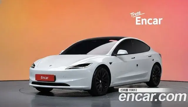Tesla Model 3 RWD 2025