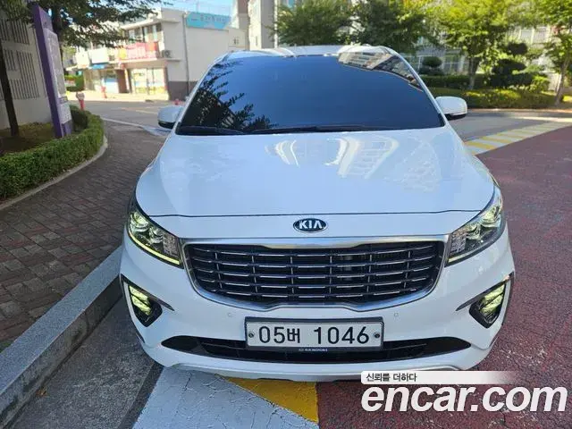 Kia Carnival 9-Seater Prstige 2019