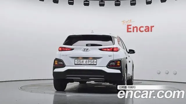 Hyundai Kona 1.6 Turbo 2WD Modern 2019 — фото 4
