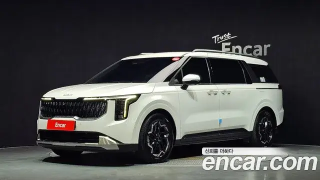 Kia Carnival Diesel 9-Seater Noblesse 2024