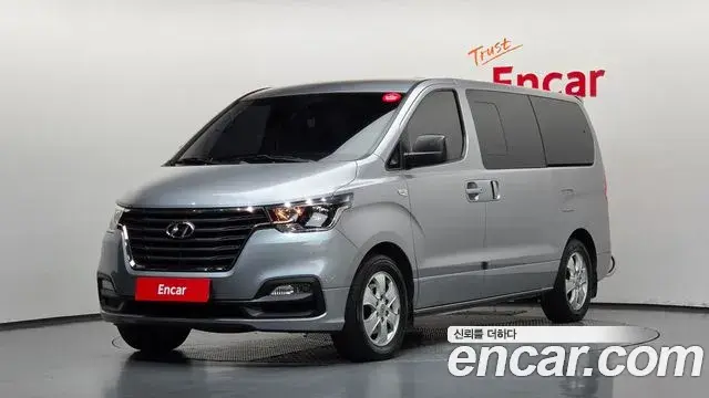 Hyundai Starex Wagon 12-Seater Modern 2020