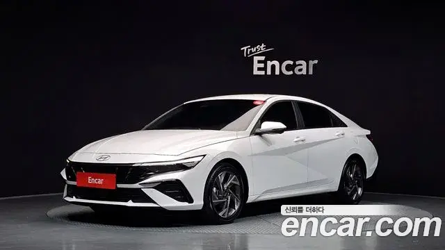 Hyundai AVANTE 1.6 Inspiration 2024
