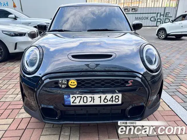 Mini Cooper 5Door Classic Third Generation 2023