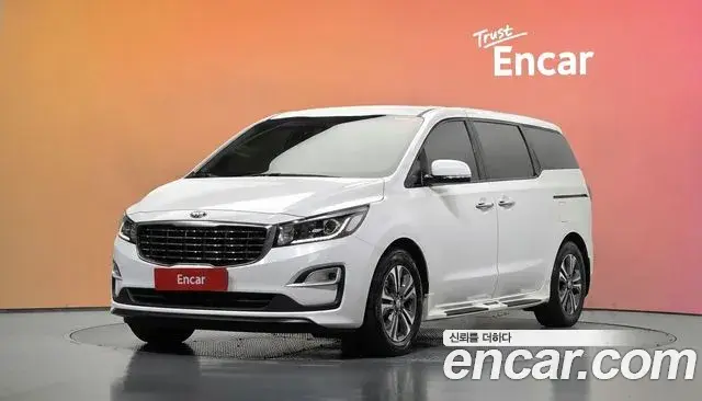 Kia Carnival 11-Seater Deluxe 2019