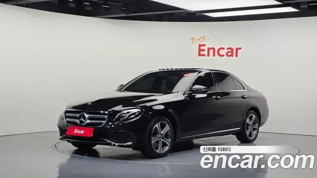 Mercedes-Benz E-Class E220d Avantgarde 2019