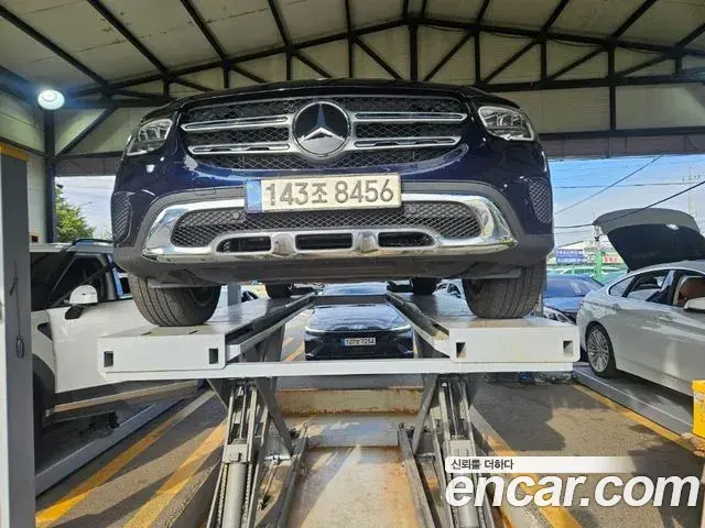 Mercedes-Benz GLC-Class GLC300e 4MATIC 2021