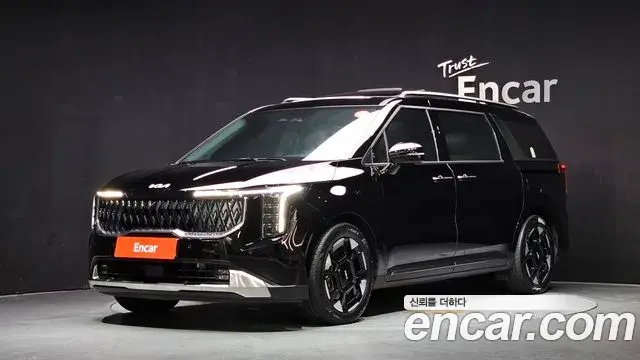 Kia Carnival Diesel 7-Seater Signature 2024