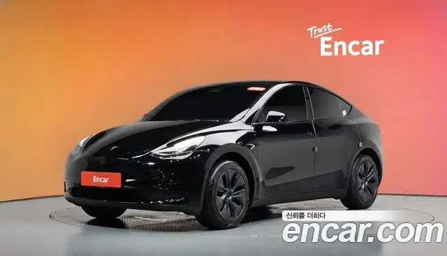Tesla Model Y RWD 2024
