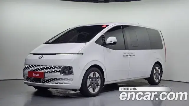 Hyundai Staria Tourer 11-Seater Modern 2024