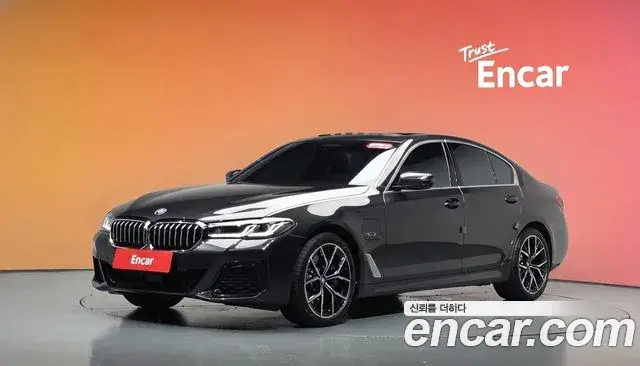 BMW 5-Series 530e M Sport 2022
