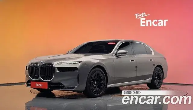 BMW 7-Series 740i sDrive Design Pure Excellence 2023
