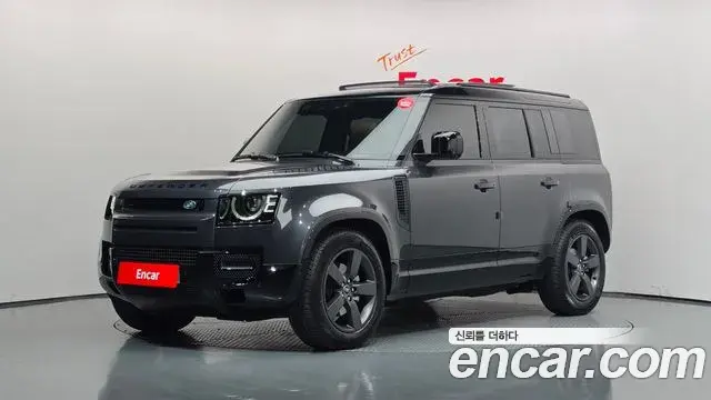 Land Rover Defender 110 P300 X-Dynamic SE 2025