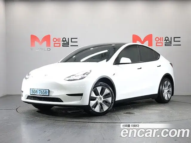 Tesla Model Y RWD 2024